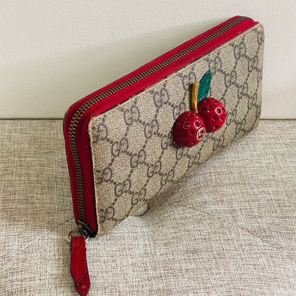 Gucci GG Supreme Canvas Zip Around Wallet with Cherries - Picture 6 of 14
